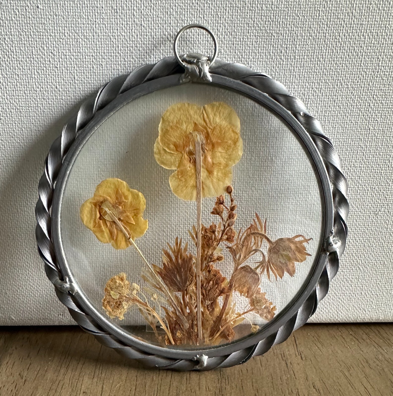 Vintage Lasting Impressions Real Dried Pressed Flowers In Glass Pewter Frame