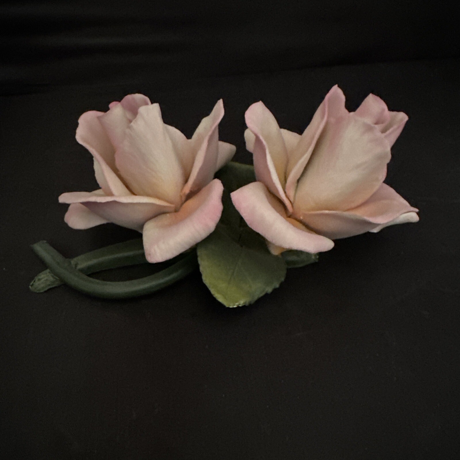 CAPODIMONTE PORCELAIN DOUBLE PINK ROSES BY NAPOLEON OF ITALY