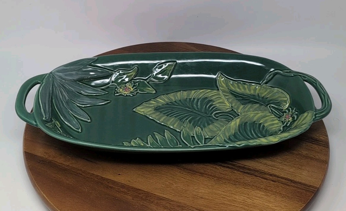 Opalhouse MAIOLICA STONEWARE GREEN LEAF FLORAL Decorative Tray 18″X9″ Handles