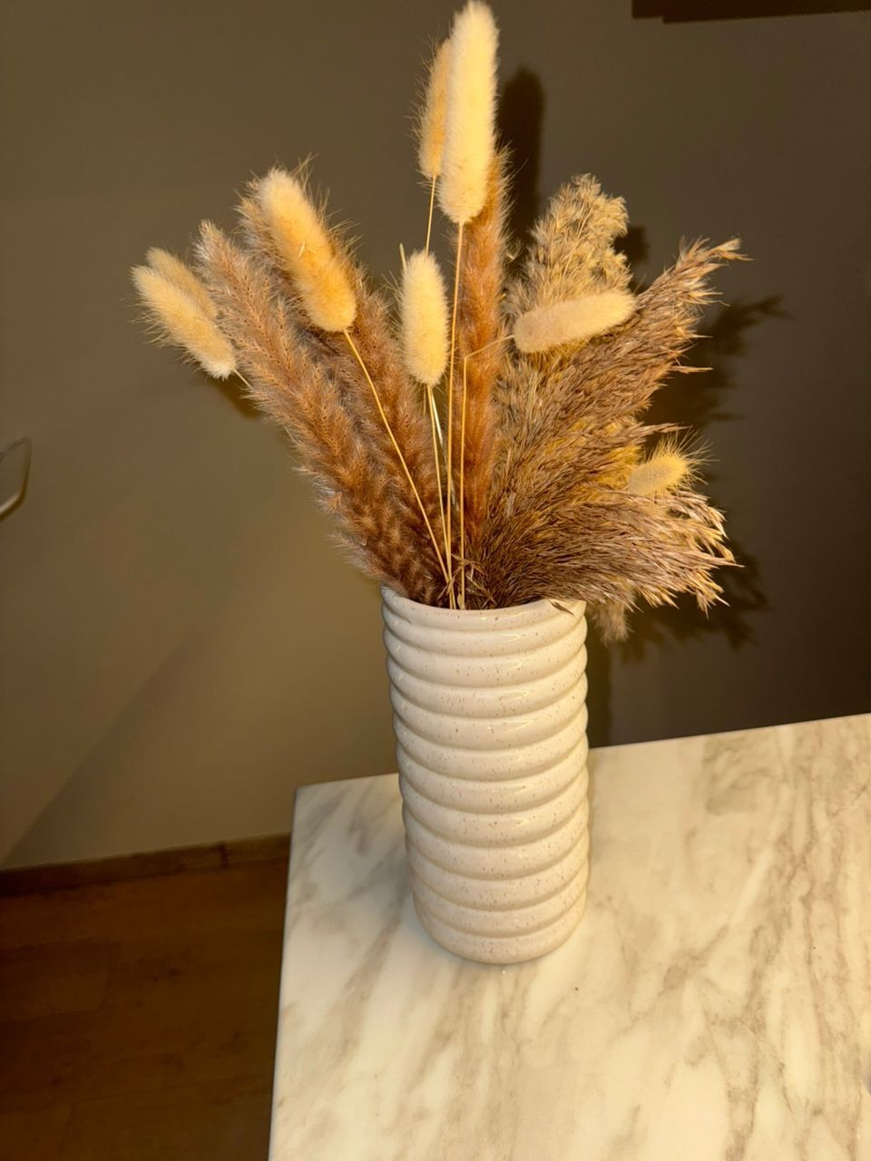 Boho Dried Pampas Grass Bouquet in Ceramic Vase – Neutral Home Decor Arrangement