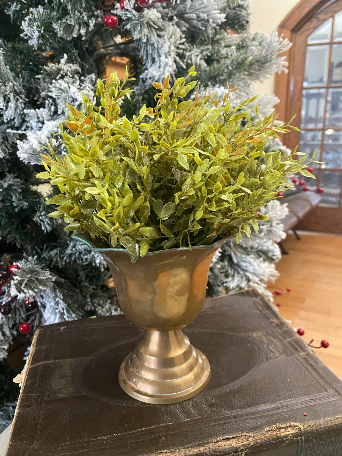 Lemon Beauty French Country Style Half Sphere