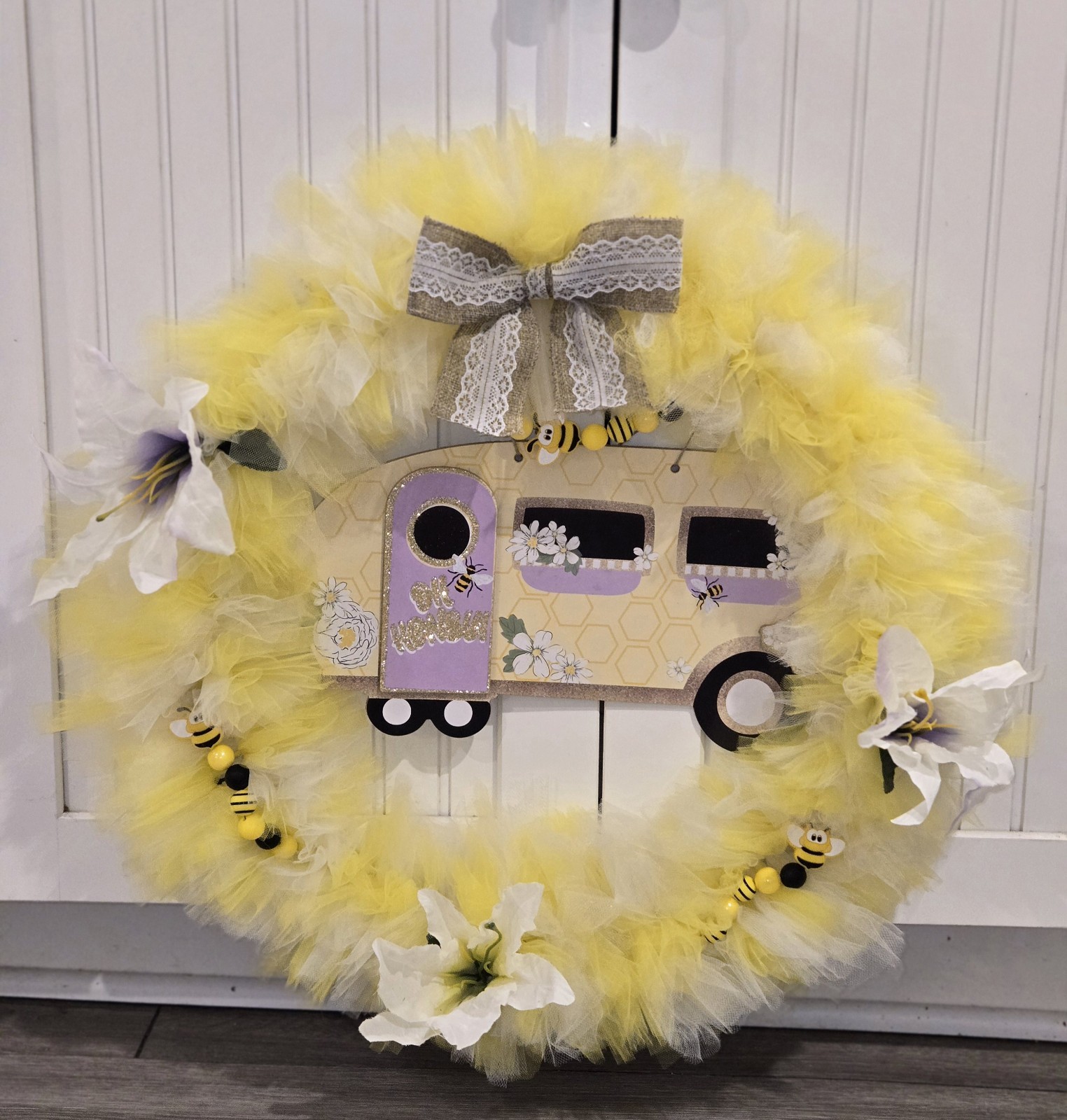 Handmade 20 In Tulle Spring/Summer Yellow & White 🐝🦋 Wreath:Oh Honey Camper