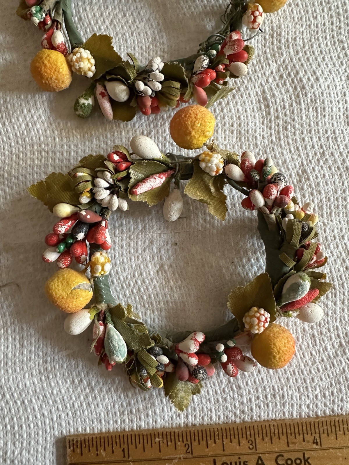 Pair Mini Small Vintage 4” Wreaths Wall Decor Artificial Fruit Berries Flowers