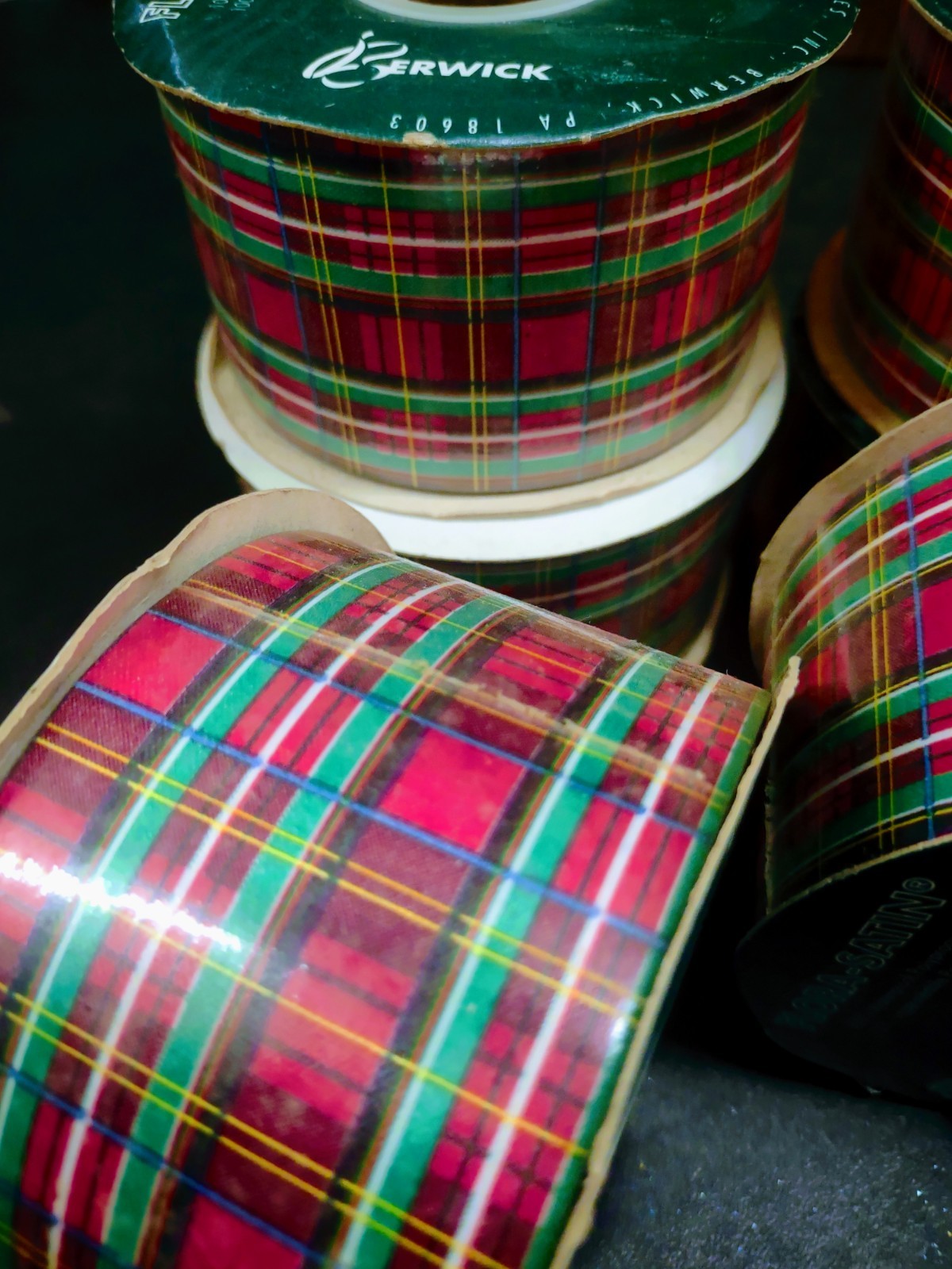 #40 Berwick Flora-Satin Waterproof Ribbon, 50 Yards Tartan Plaid Red, 2-3/8″