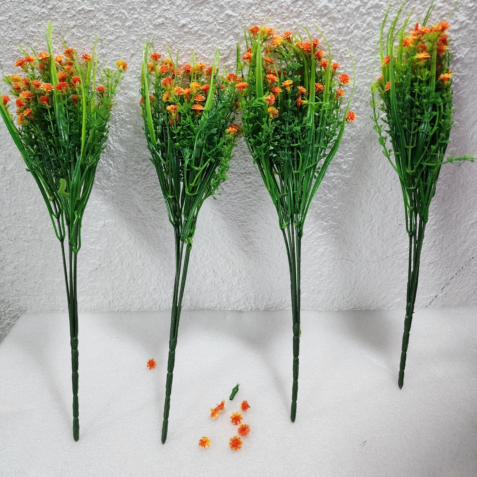 AngleLife Artificial Daffodil Flowers for Wedding, Garden, Office Decor, 4 Pcs