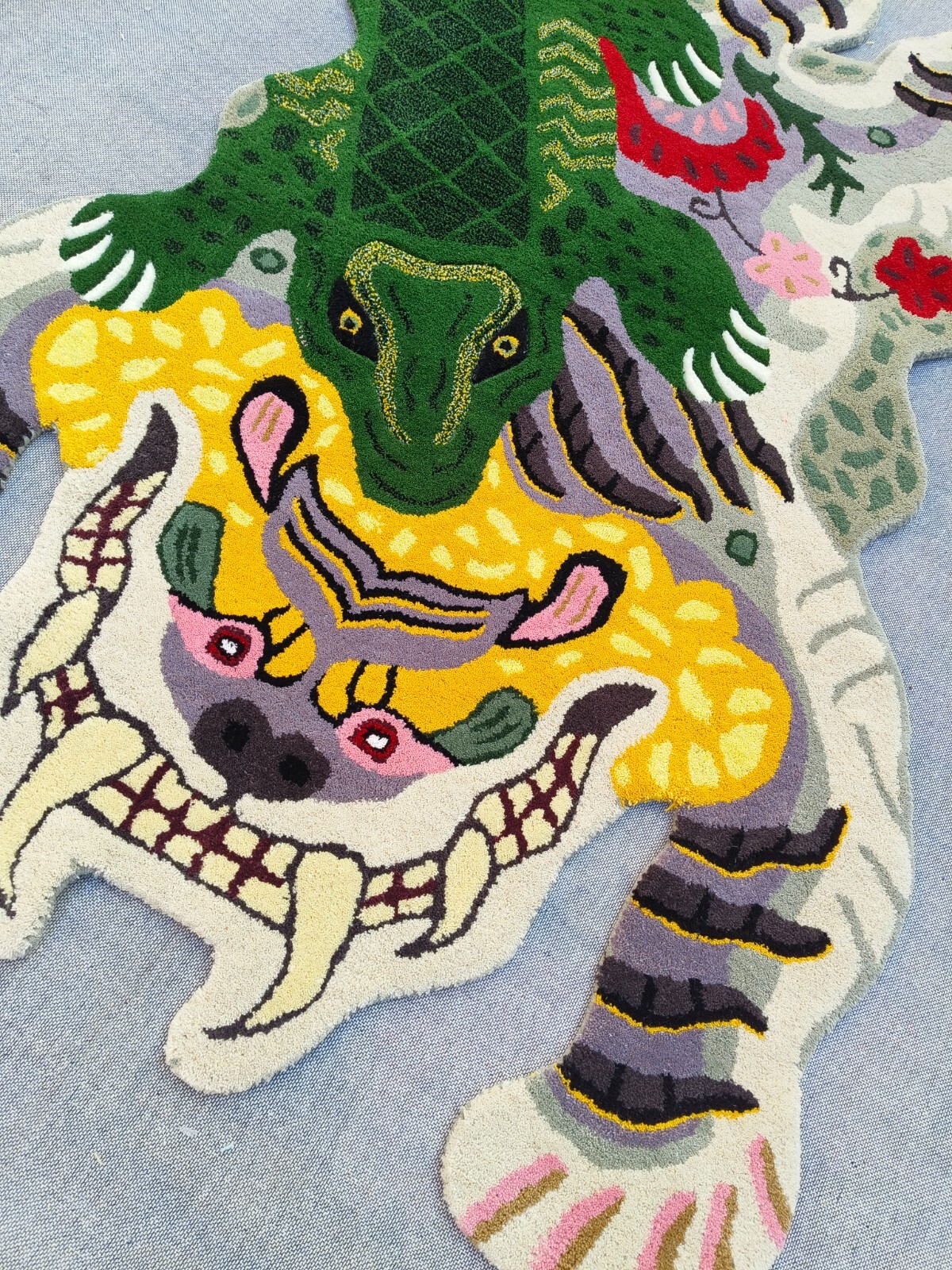 Tibetan Tiger Rugs 3×5 Feet Handmade 100% Woolen Hand Tufted For Home Decoration