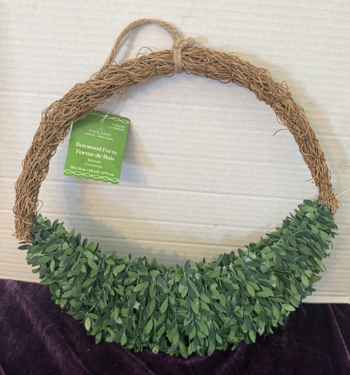 Ashland Spring Boxwood Form Wreath Round NWT 11” Diameter MICHAEL’s Half Green