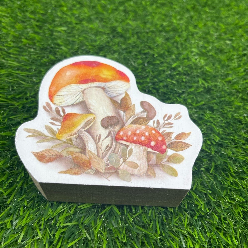 Mushroom Place Card Holder, NWT