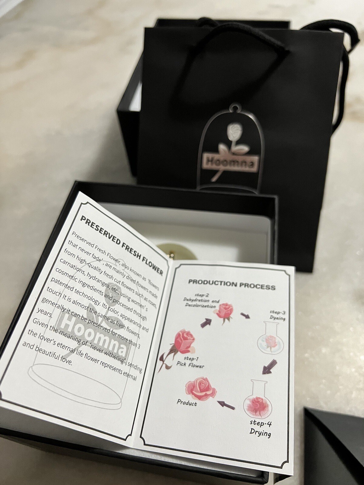 Hoomna Forever Preserved Rose Gift Set