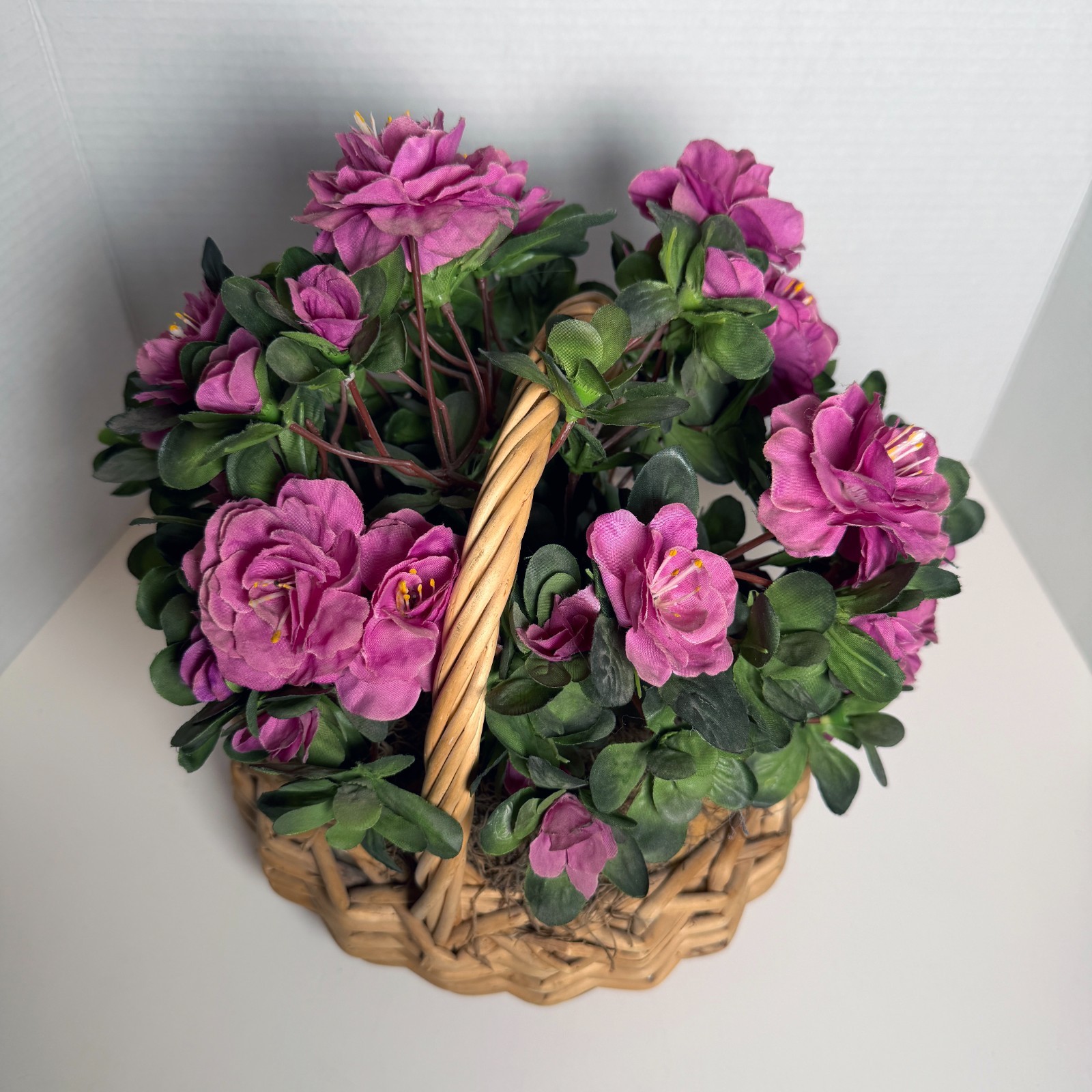 Camellia Artificial Flower Arrangement In Wicker Basket VTG 80s Centerpiece 13”h