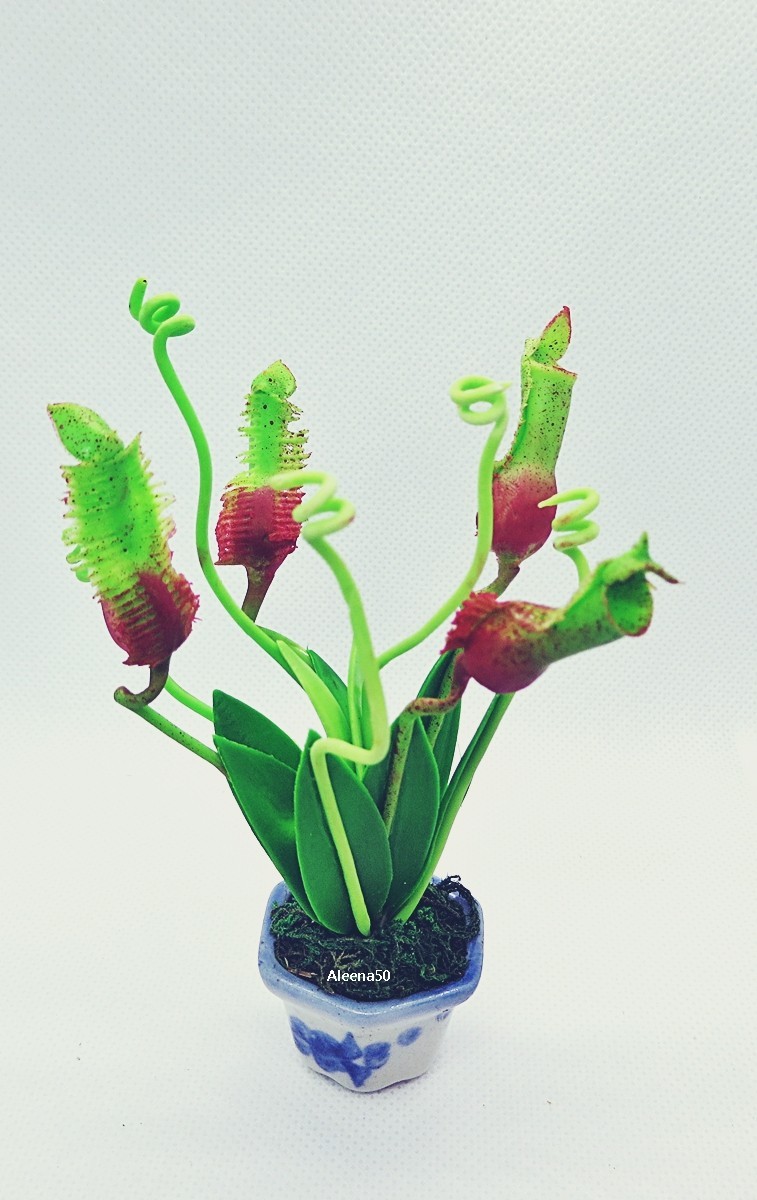 US Stock 4.5″H Handmade ClayCrafted Miniature Artificial Pitcher Plant Nepenthes