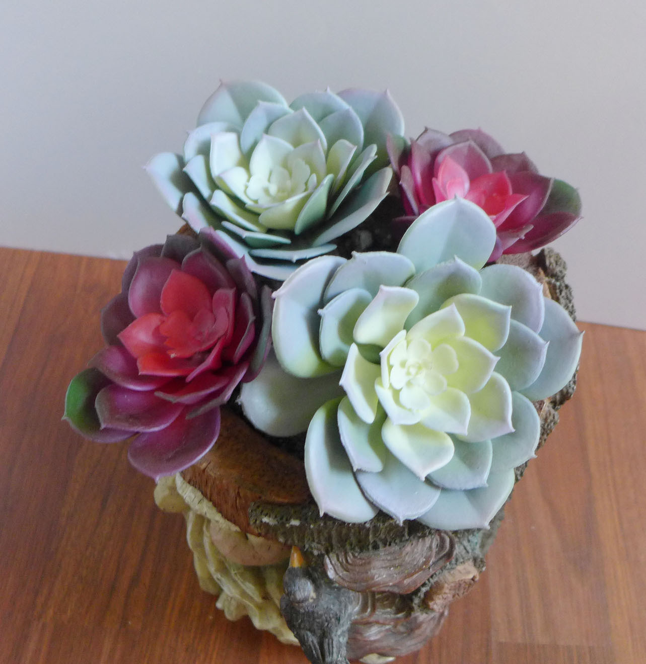 2 Gray + 2 Red Artificial Plastic Succulents Snow Lotus Grass