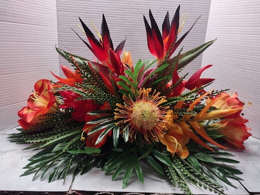 Large Tropical Table Centerpiece
