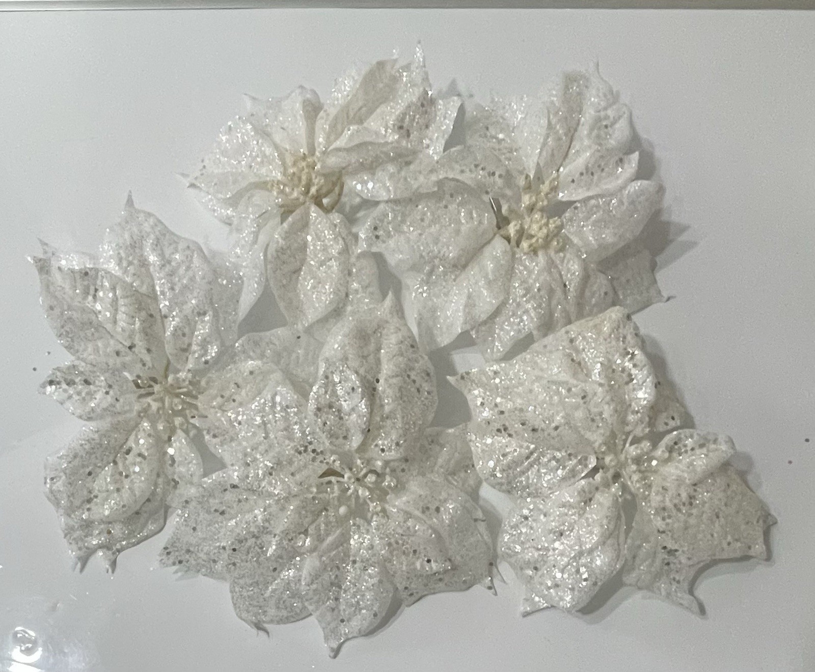 CLIP ON WHITE FLOWERS & BUTTERFLIES CHRISTMAS WINTER WEDDING ANNIVERSARY DECOR