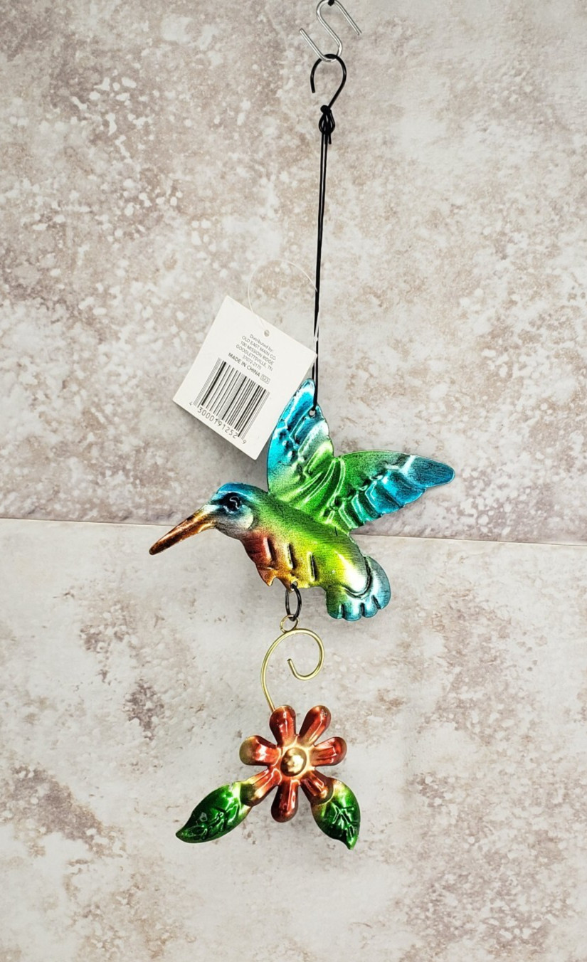 Decorative Hanging Hummingbird w/ Flower Indoor Outdoor Metal Sign True Living