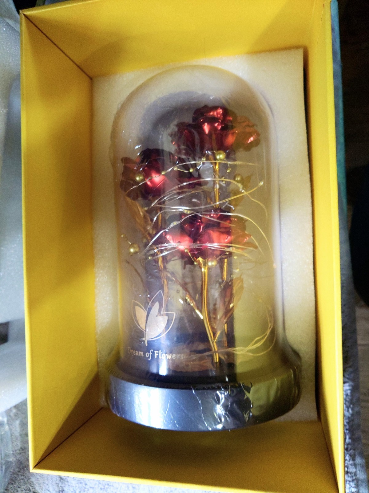 Dream Of Flowers Red Rose Gold Stem/Leaves in Glass Dome, 2 Lighting Modes. #dom