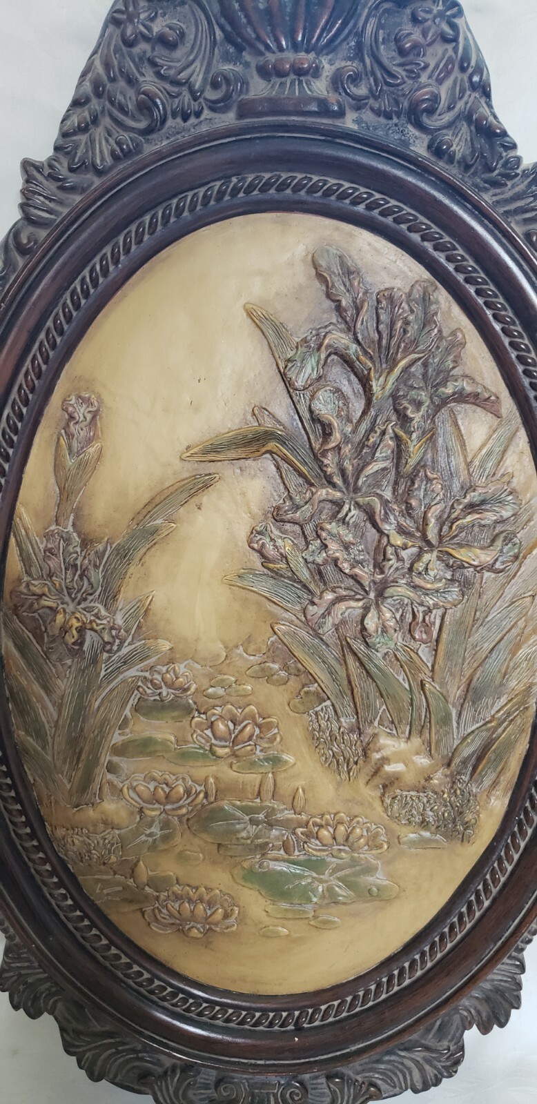 Water Lily Plastic Wall Hanging Oval Home Decor Art 30″ x 15″ x 1″