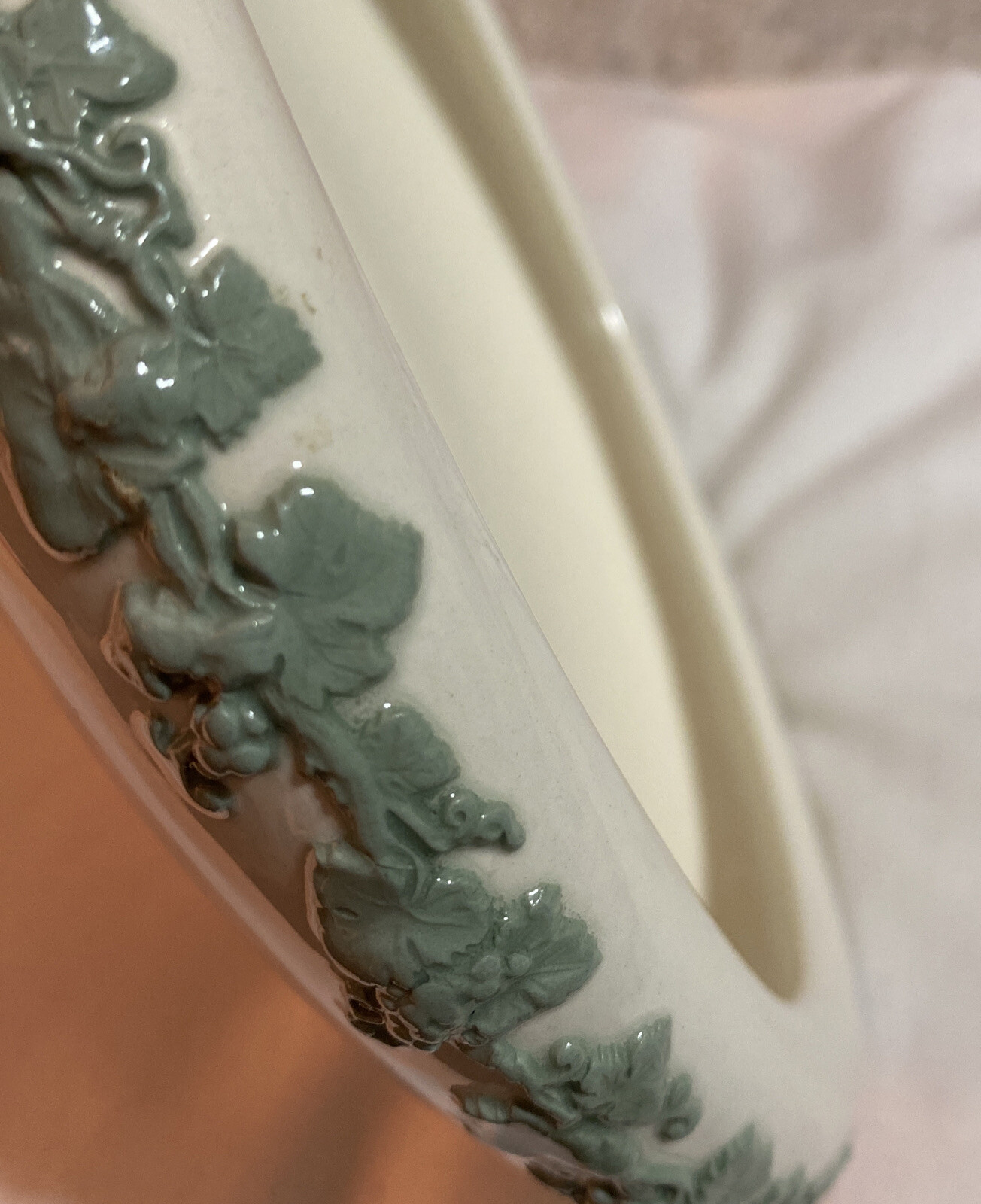 Rare England Wedgwood Embossed Queen’s Ware Decorative Floating Gardenia Bowl #5