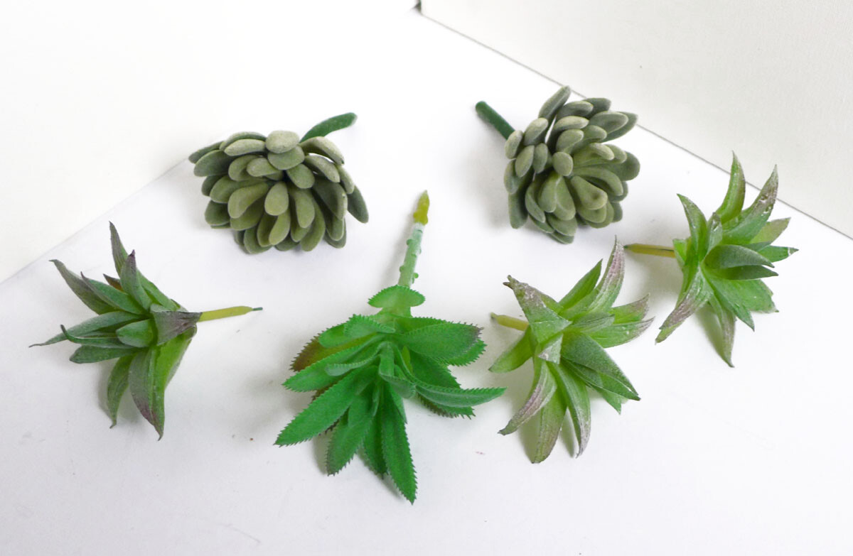 Artificial Plants Plastic Flocking Succulents Green Grasses 6 Pcs (#85)