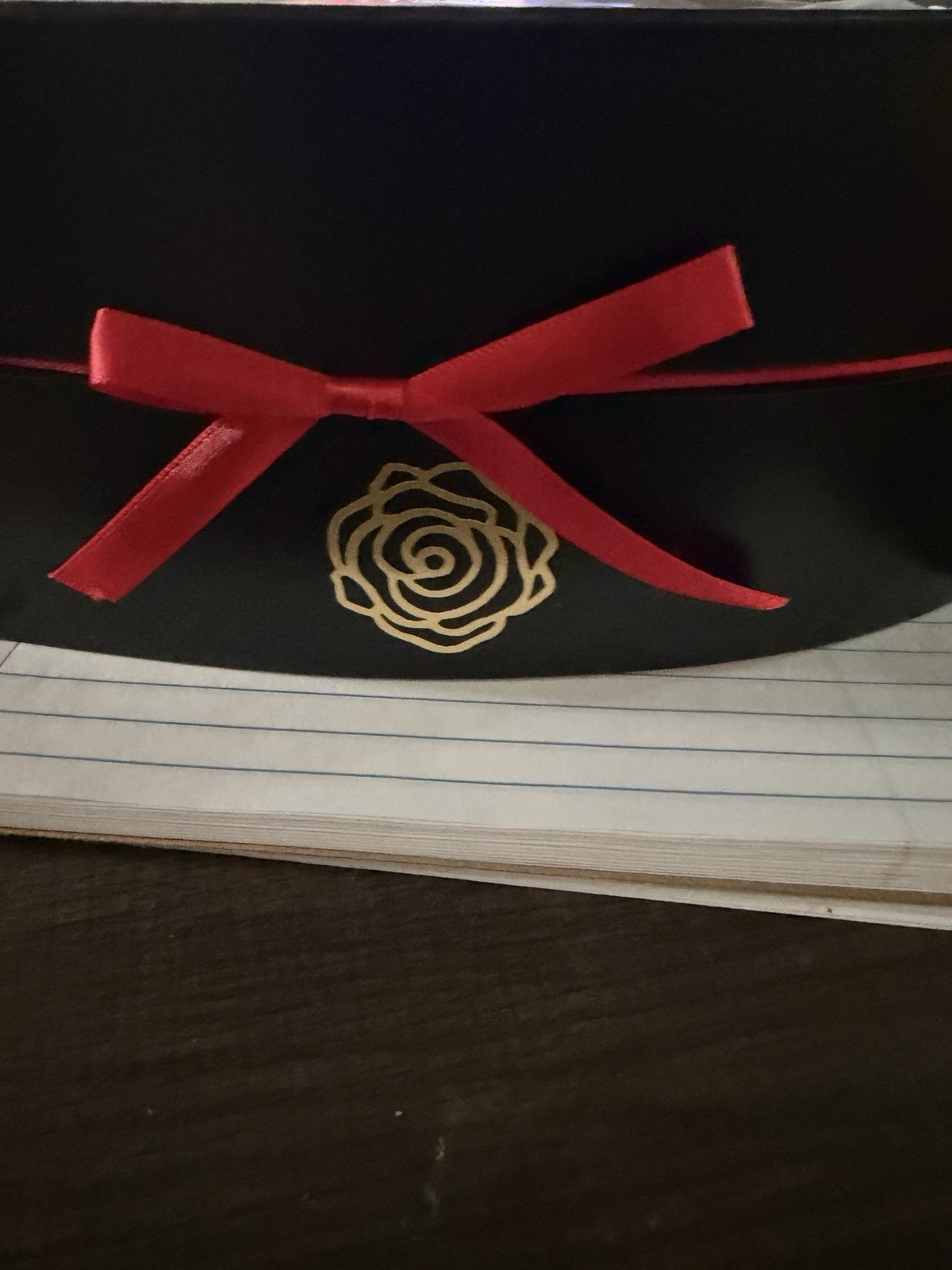 HERBMOTG Heart-Shaped Rose Flower Box, Red Black, Romantic Arrangement