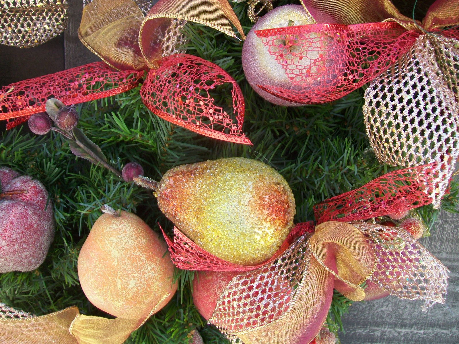 Extra Large 34-Inch Pine Frosted Fruit Decorated Christmas