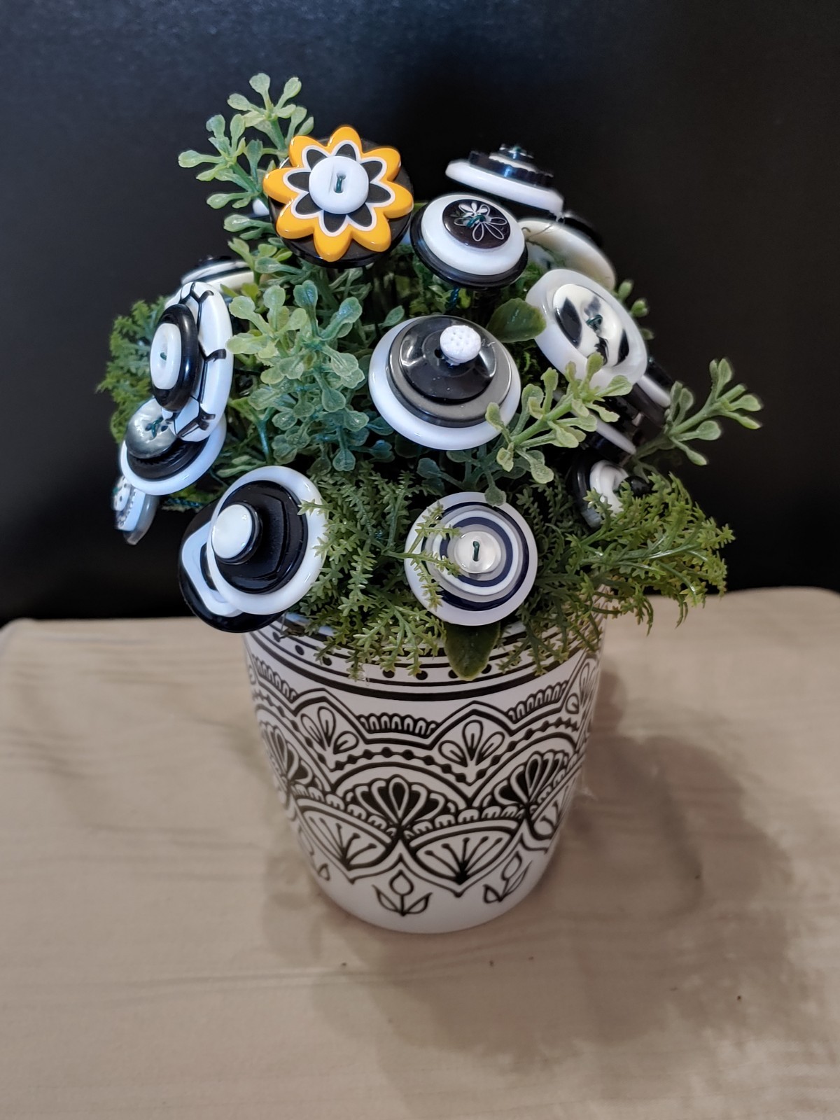 Button Bouquet in black and white floral/fleur di lis pattern mug. pop of yellow