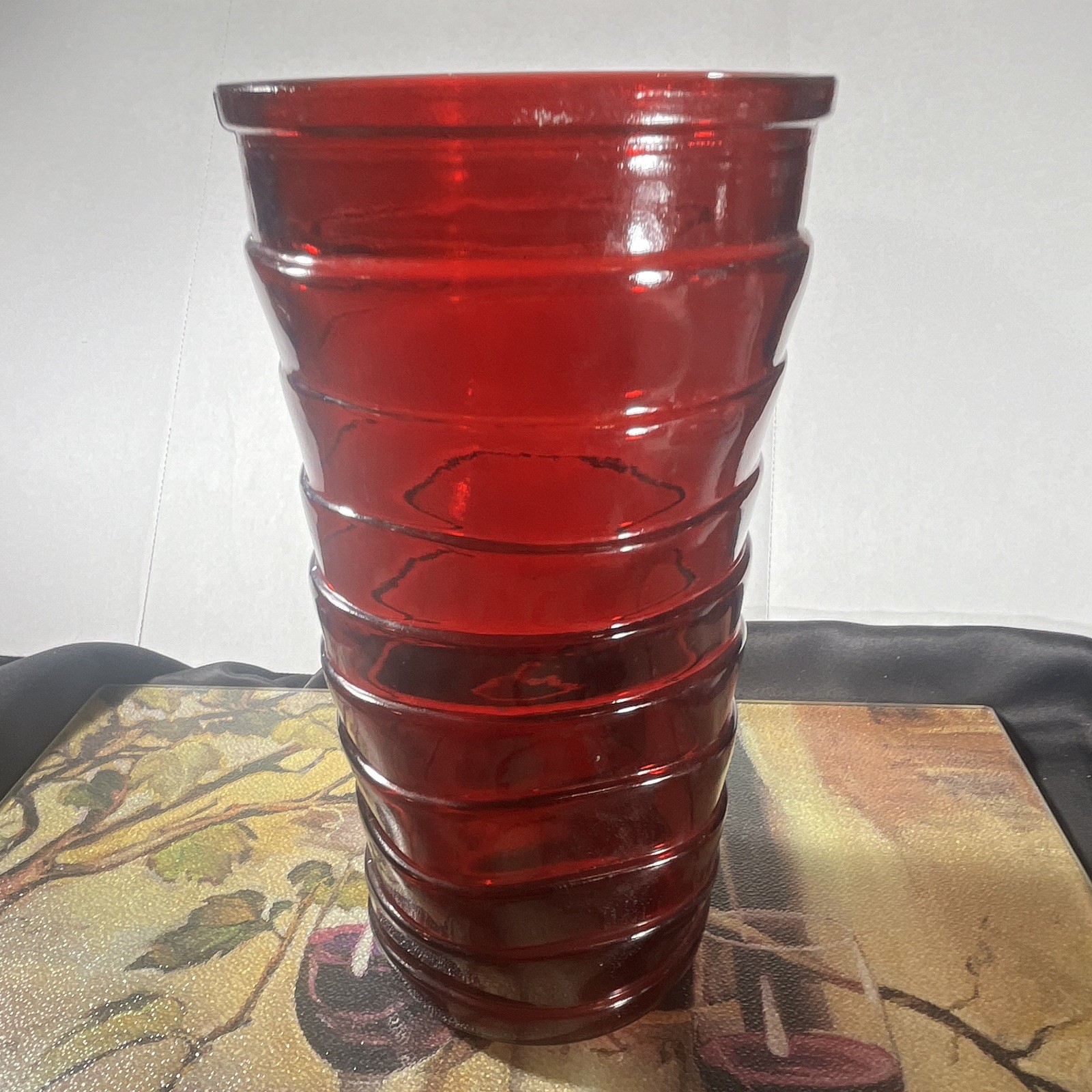 Unique Vintage Hoosier Glass Co Red Glass Mishappen Ribbed Glass Vase 1092508