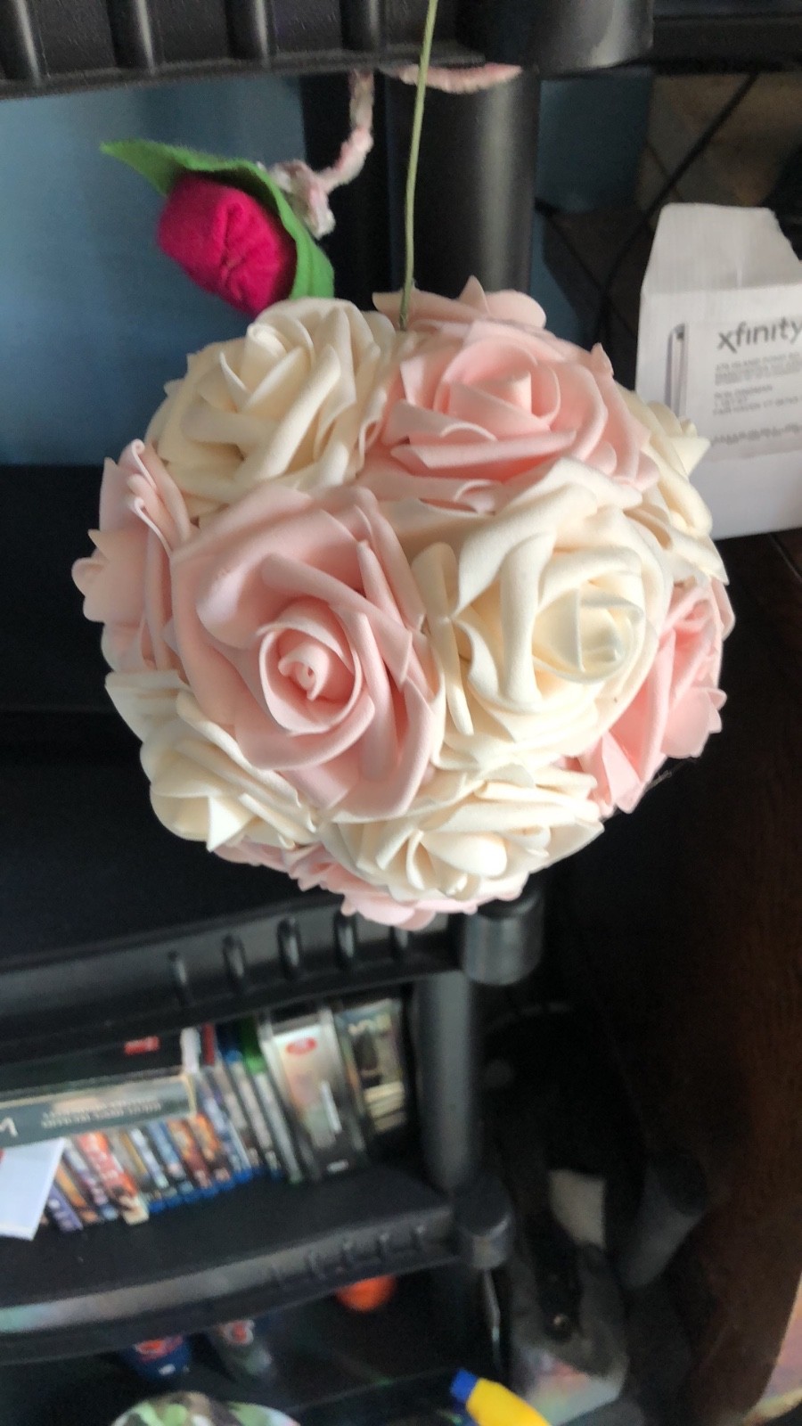 Handmade flower balls This product is a gothic-style artificial flower bouquet