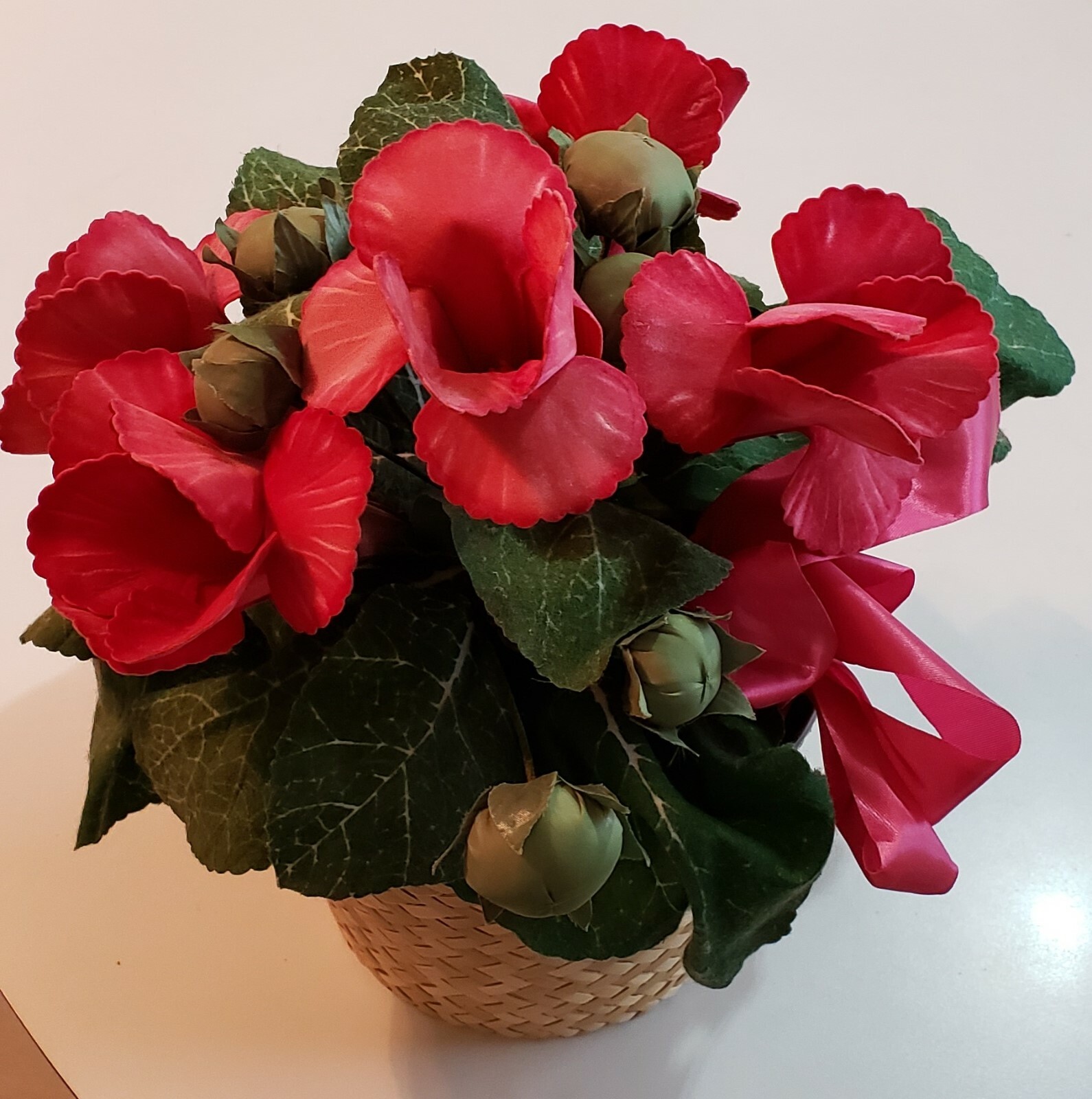 Artificial House Plant in Woven Basket Pink Flower Blooms Floral Decor Unusual