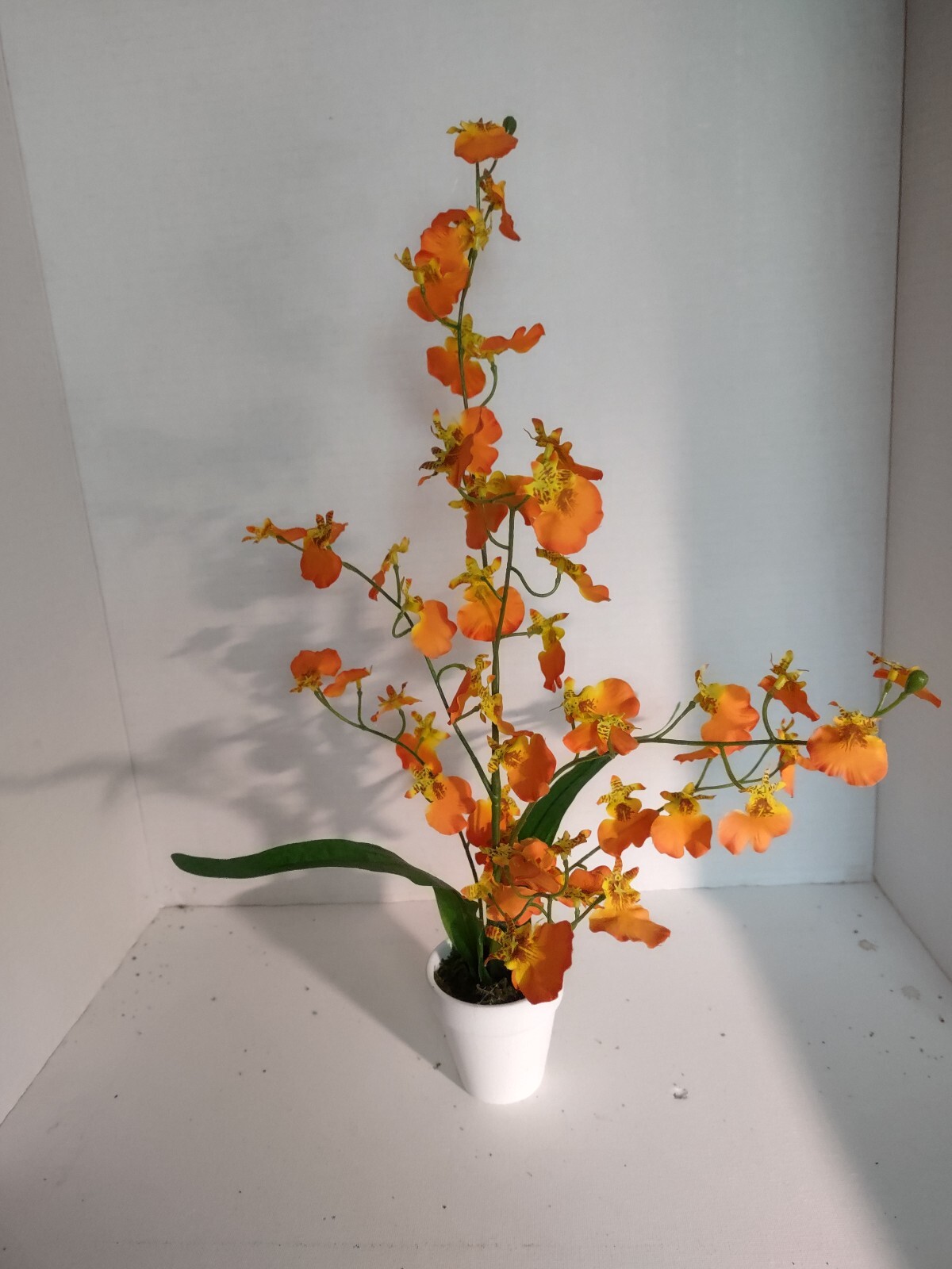 Artificial mini oncidium ‘dancing orchid’ plant