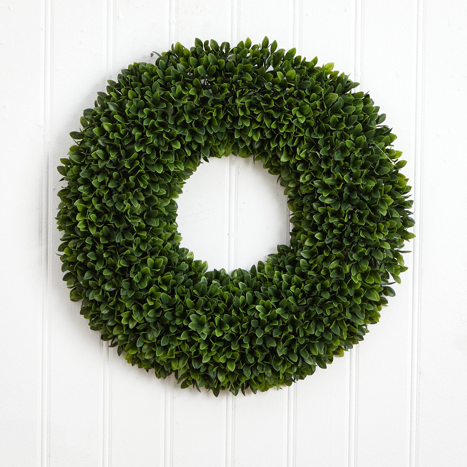 Nearly Natural 24-in Boxwood Artificial Wreath, Green