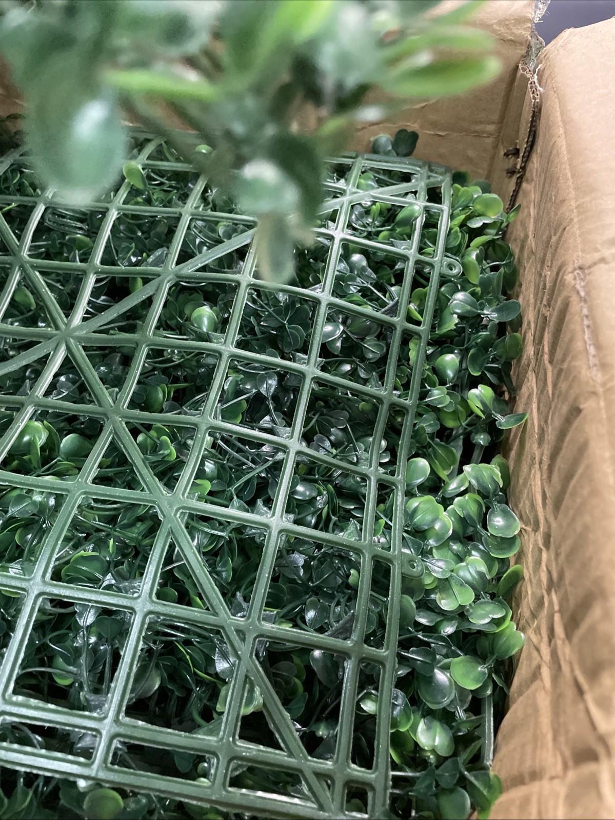 VEVOR Artificial Boxwood Panel 12pcs 10″ X 10″ Grass Hedge Wall Mat for Fence