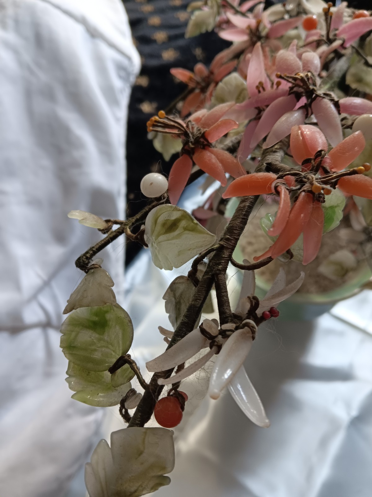 VTG Faux Gemstone Bonsai Tree with Pink/White Fruit In Celidon Ceramic Pot