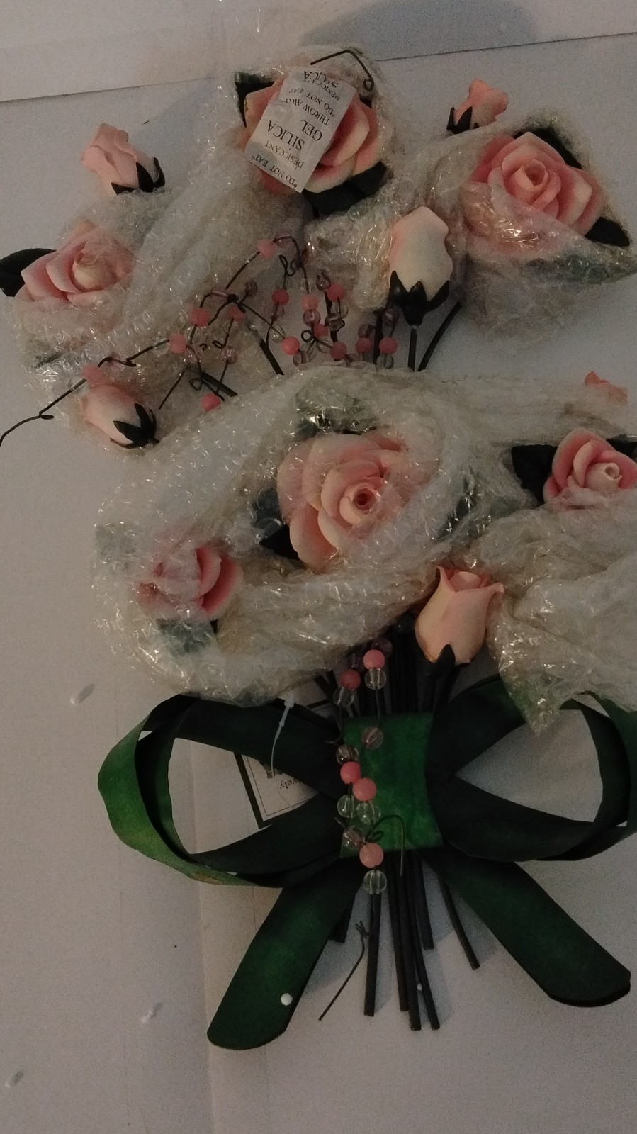 W.M.G Artificial Rose Wall Art Arrangement Pink Roses with Green Ribbon