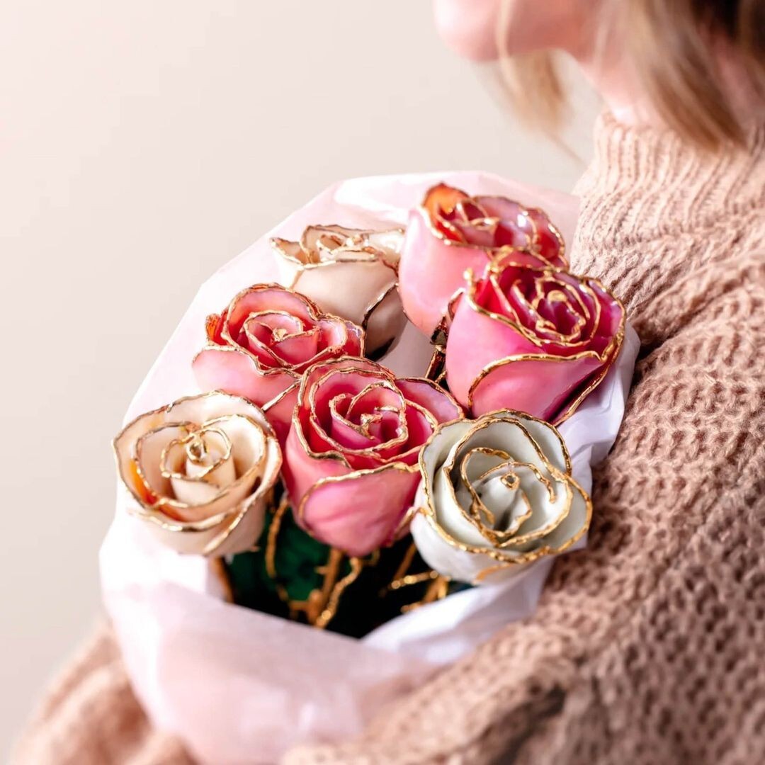 Lacquered White Rose with Gold Trim