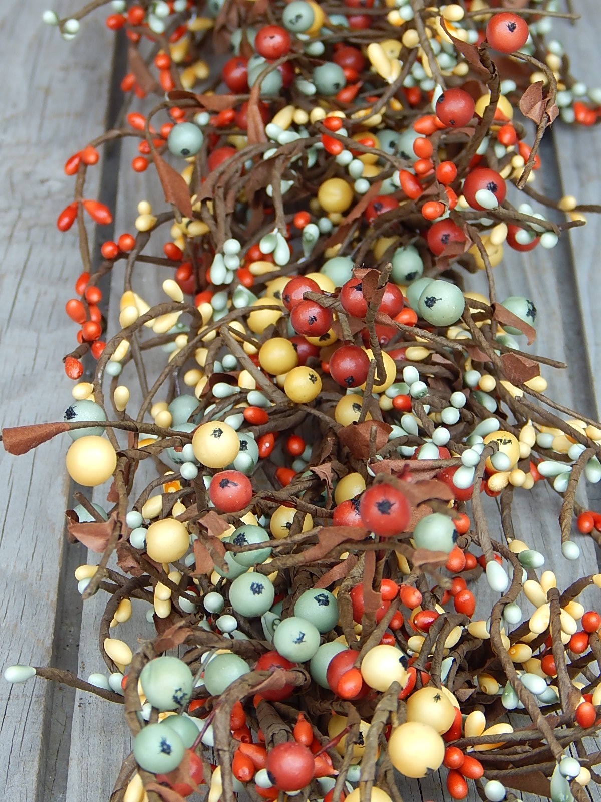 SPRING Berry Garland – Mixed Berries in CORAL BLUE BUTTER MIX 53″ – NEW