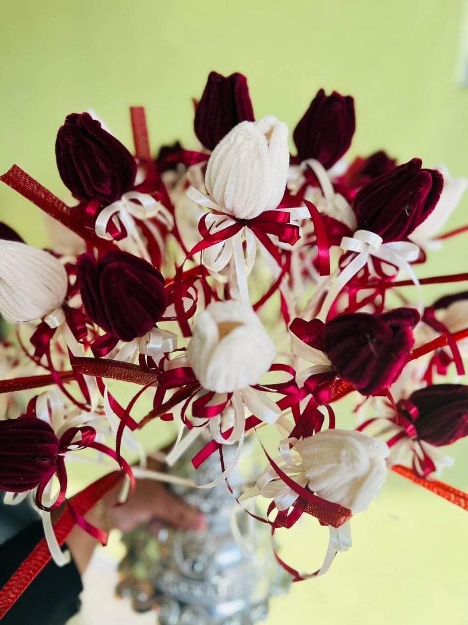 CUSTOMIZED HANDMADE Crocket flower bouquet bear gift surprise HOT SELL