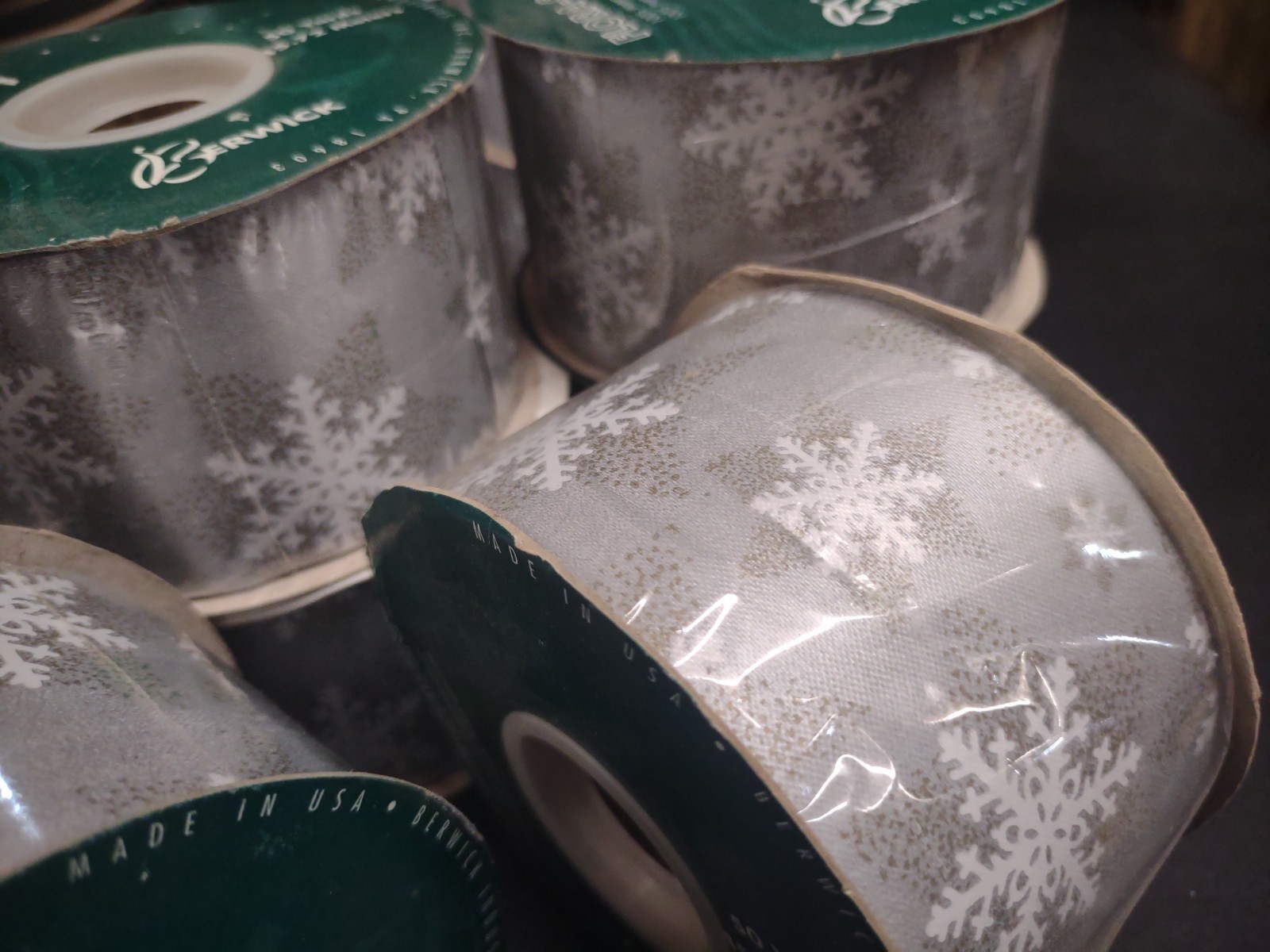 50Yd Flora-Satin Silver Ice Crystal Ribbon, Waterproof 2-3/8″ Snow Flake Frost