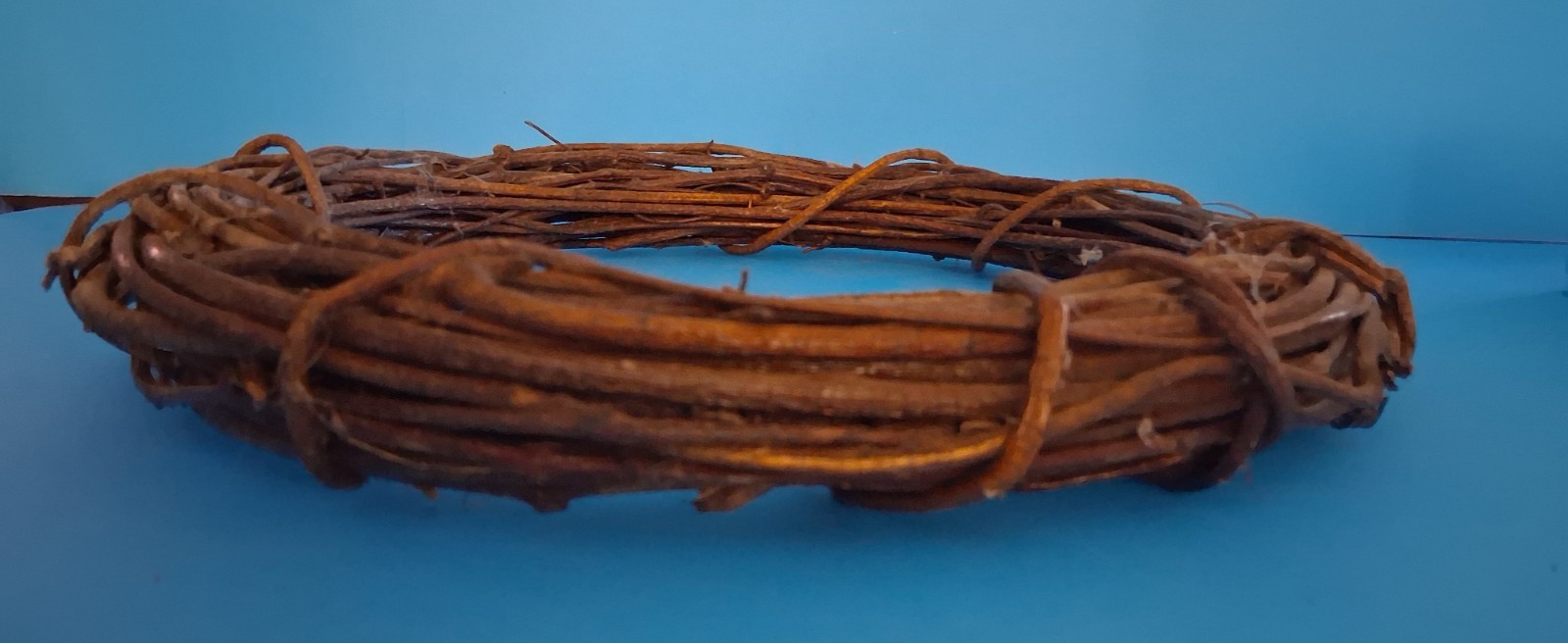 13″ to 14″ Grapevine Wreath for Crafting Projects