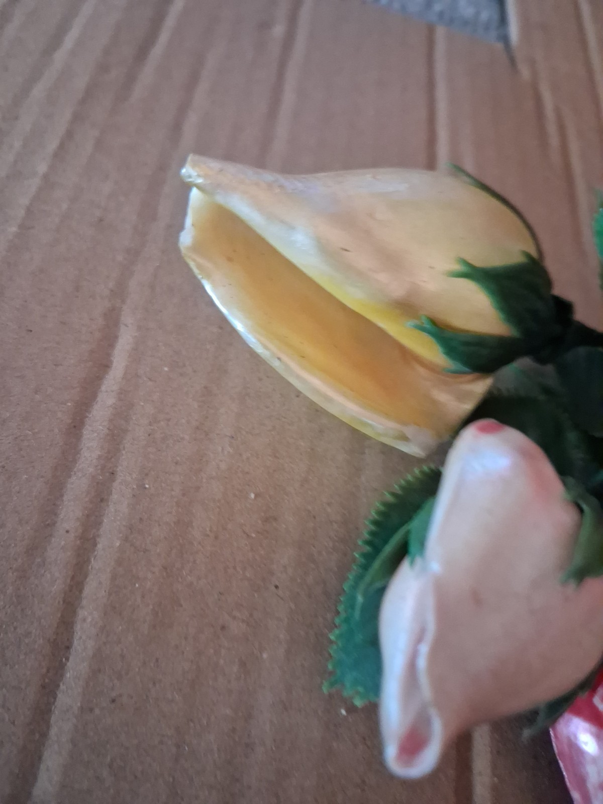 Handmade Hand Pained Stem Sea Shell Rose Buds Flowers Set of 7 Home Decor