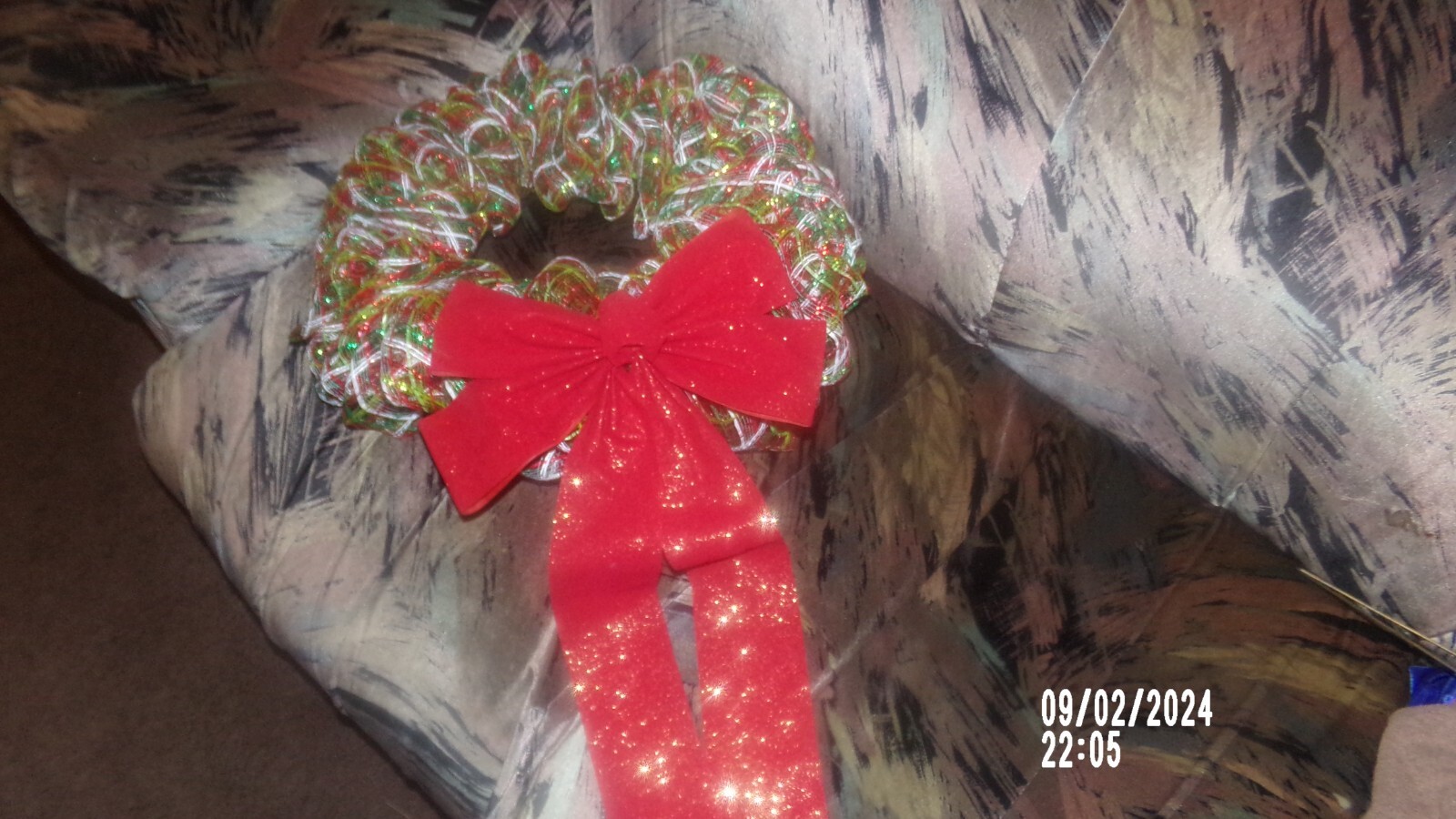 NEW 20″ Christmas Wreath Red Green Big Glitter Bow Lovingly Handmade by Dolley!