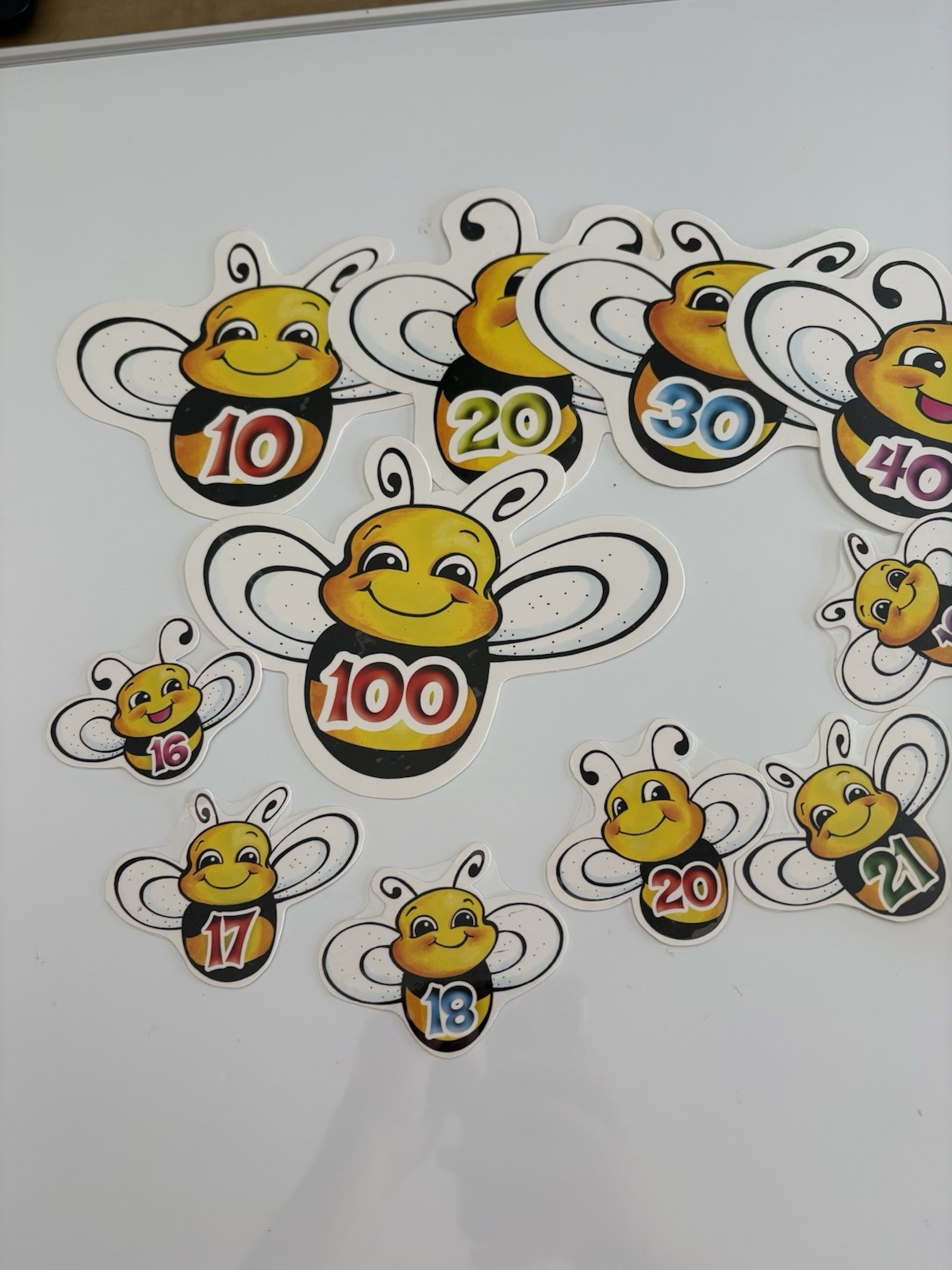 Colorful Bee Set 1-100