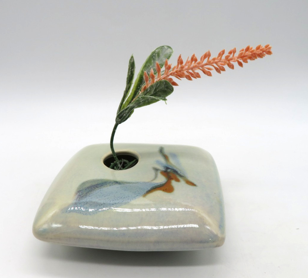 VTG Georgetown Pottery USA Ikebana square Flower Vase with Frog abstract pattern