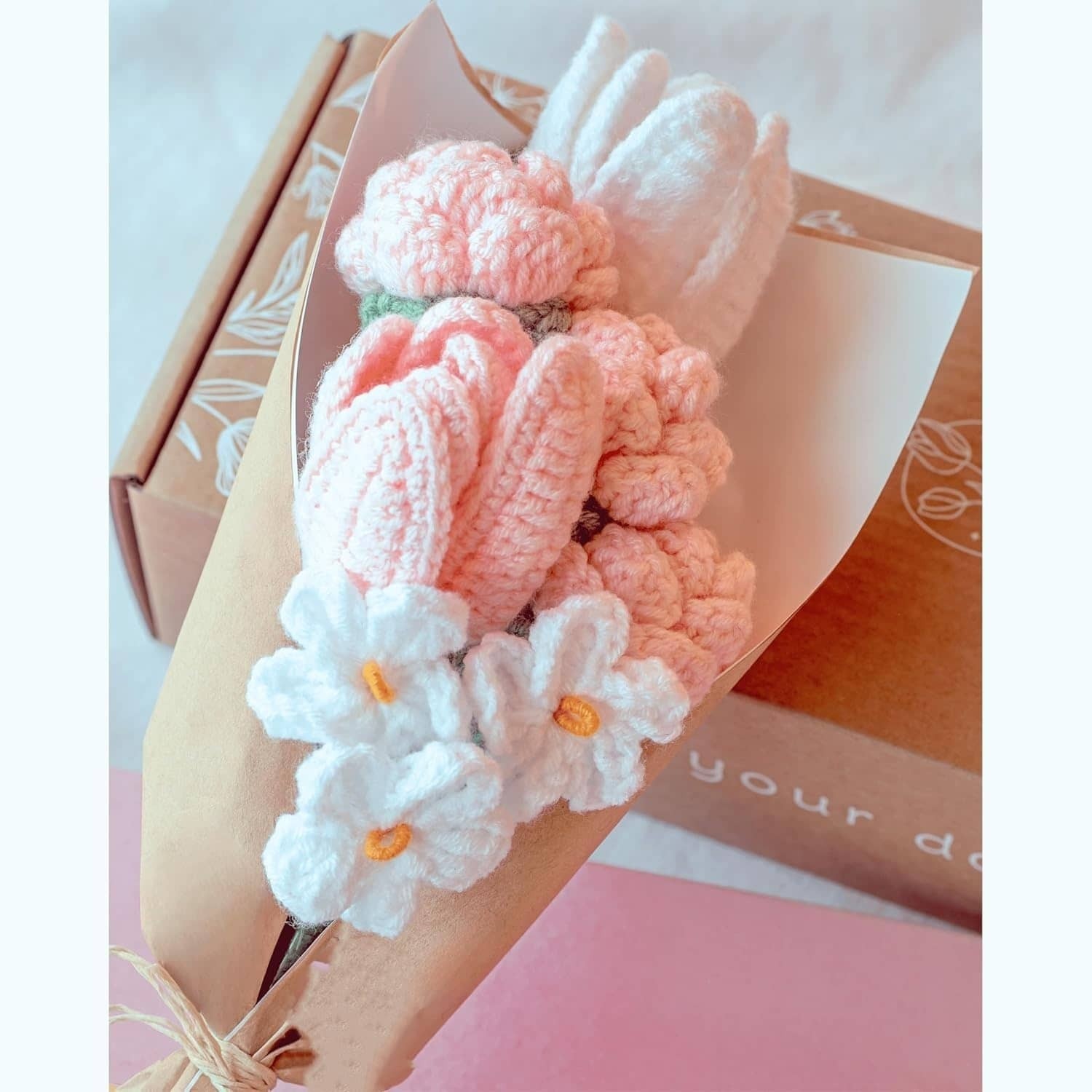 Crochet Tulips Preserved Flowers Bouquet Graduation Flower Bouquet (Pink)