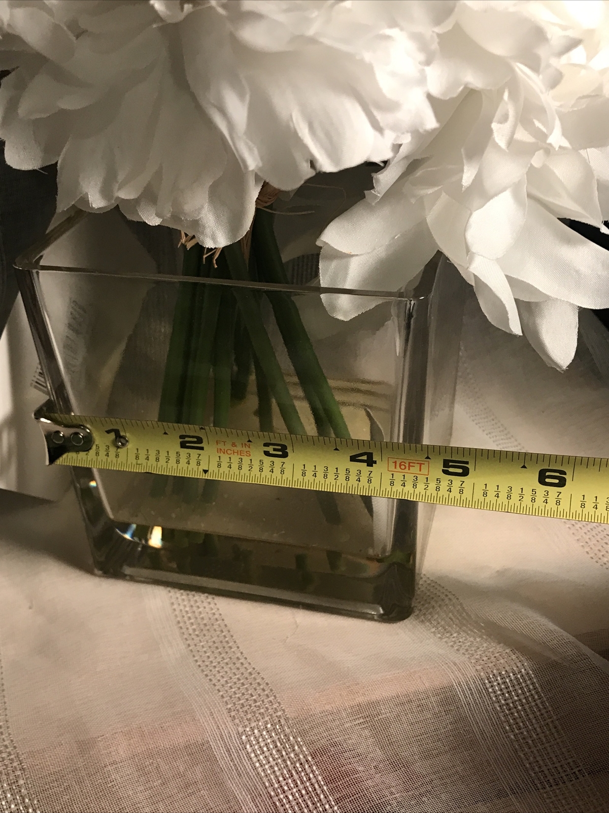 Faux Flower Centerpiece Glass Vase NWT White Yellow Green Beautiful Floral Decor