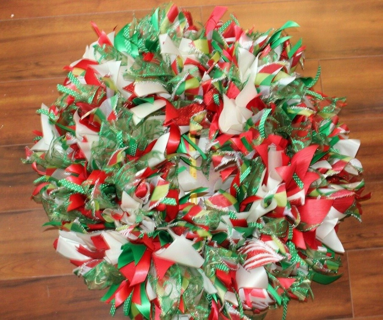 Christmas Winter Holiday Door Wreath Ribbons 23″ Red White Green Sparkle 24″ dia