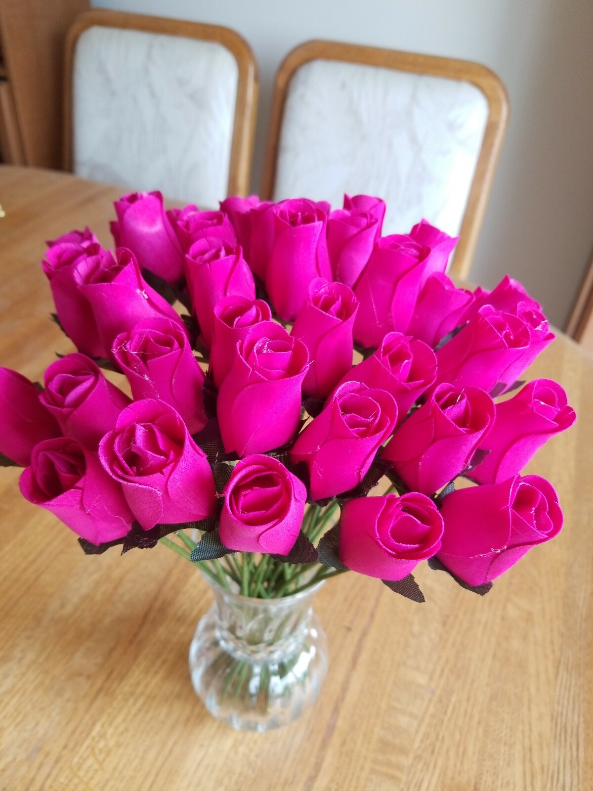 1 DOZEN. – HOT PINK – WOODEN ROSE BUDS 5 X 8 ARTIFICIAL FLOWERS – FREE SHIPPING