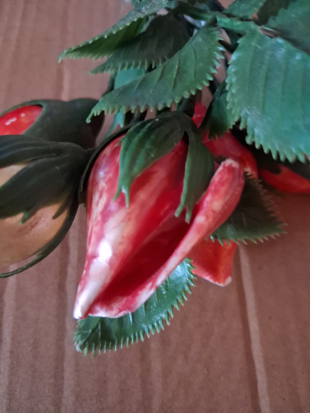 Handmade Hand Pained Stem Sea Shell Rose Buds Flowers Set of 7 Home Decor