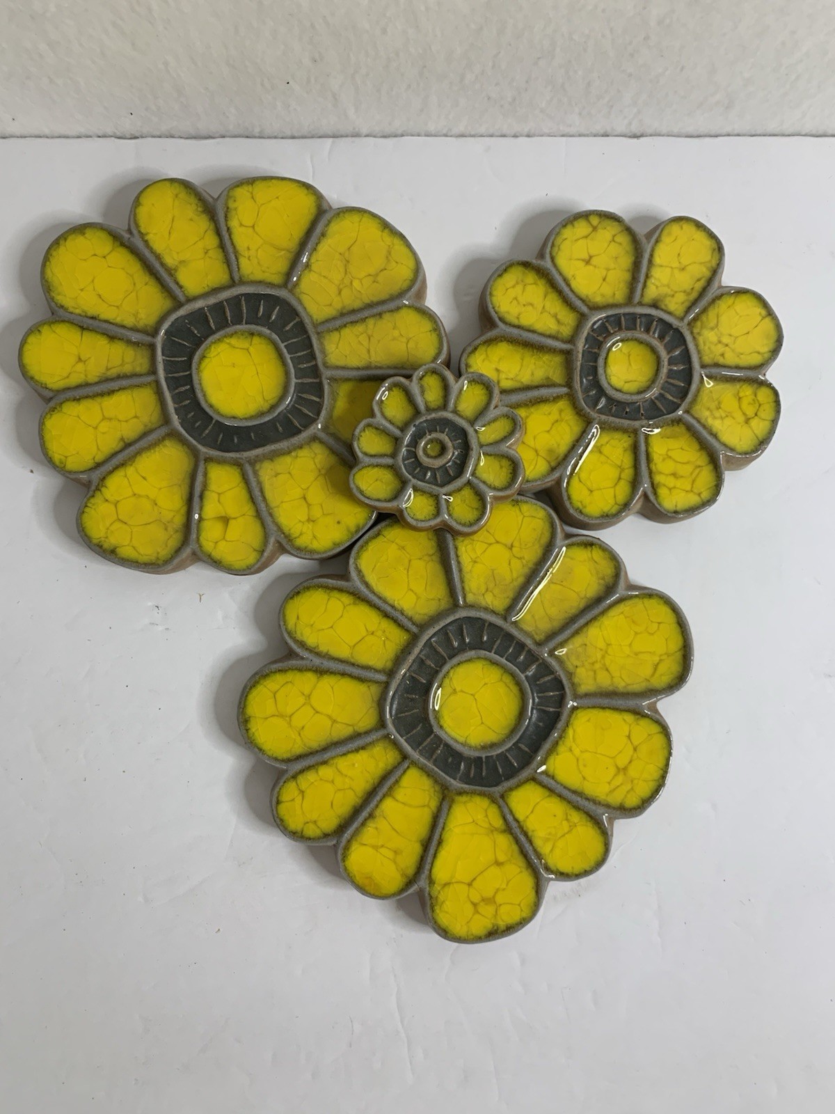 Pottery Decor Handcrafted Crackle Glazed Ceramic Folk Art Lot 4 Yellow Flowers