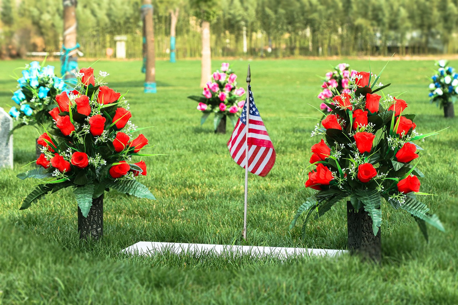 2 Sets Artificial Cemetery Flowers,Outdoor Grave Decorations Roses,Beautiful Arr